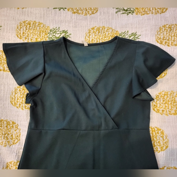 Maternity Ruffle Dress - Picture 4 of 7